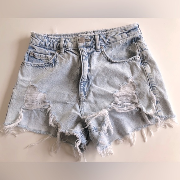Garage Denim Light Wash Ripped Denim Shorts - Size 1 (26) - Picture 1 of 8